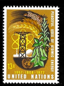HICK GIRL- MNH. UNITED NATIONS STAMP   SC#289  1977   ATOMIC ENERGY    L122 - Picture 1 of 1