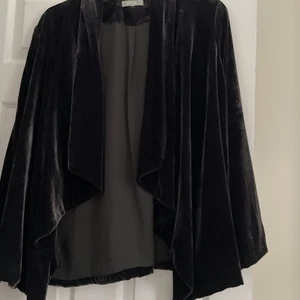 M&S Peruna Smoke grey Velvet Waterfall Jacket Size 18 - Picture 1 of 4