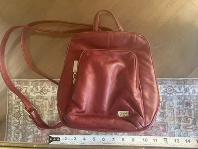 Mochila Pelle Studio Wilson's de cuero rojo intenso ajustable Correas interiores espaciosas Foto 1 de 4