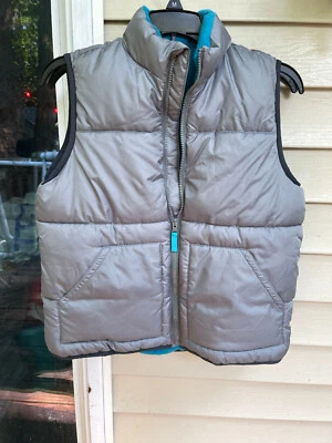 Old Navy Boys GREY Puffy fleece lined Puffer Vest M size 8 - Image 1 of 4
