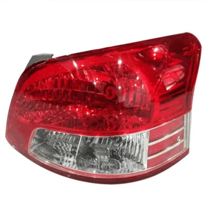 Luz trasera derecha del lado del pasajero para Toyota Yaris 2007 2008-2012 - Imagen 1 de 3