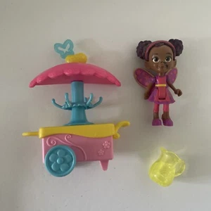 Nickelodeon Butterbean's Cafe Poppy's Pretzel Cart, Pitcher, and Figure Doll - Picture 1 of 2