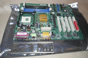 Motherboard Intel ASRock P4i45D 1.04 Socket 478 AGP PCI DDR SDRAM inel chipset - Photo 1/14