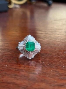 Anillo de platino esmeralda y diamante de 1,54 quilates - R9651 - Imagen 1 de 4