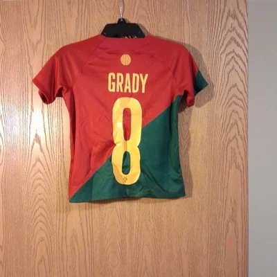Camiseta de fútbol Nike F.P.F Portugal Grady #8 juvenil pequeña Foto 1 de 4
