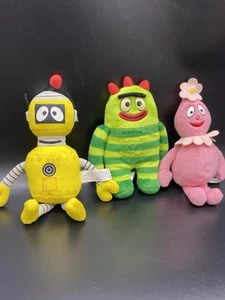 Yo Gabba Gabba - Brobee Foofa And Plex 9 inch Plush - Picture 1 of 12