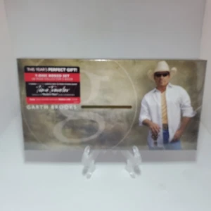 Garth Brooks The Limited Series 7-Disc Time Traveler CD Box Set + Collector Book - Picture 1 of 9