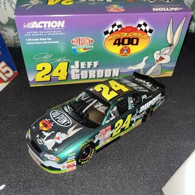 1:24 Action 2001 #24 Dupont Looney Tunes Monte Carlo 400 Bugs Bunny Jeff Gordon - Image 1 of 4