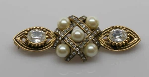 Pearls and Crystals in a Goldtone Pin by Graziano, Size is 2 1/4 by 3/4. - Picture 1 of 3