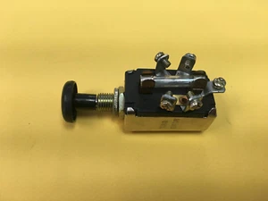 Interruptor de luz de tres posiciones para tractor Case V VC VA VAC VT2108 VTA2683 VTA3163 - Imagen 1 de 2