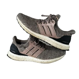 Adidas UltraBOOST 4.0 Runner Ash Pearl BOOST BB6174 – Damengröße 9,5 Herrengröße 8 - Bild 1 von 8