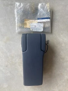 Genuine Mercedes Benz Armrest Arm Rest Storage Box Flip Top Phone Console NEW - Picture 1 of 14