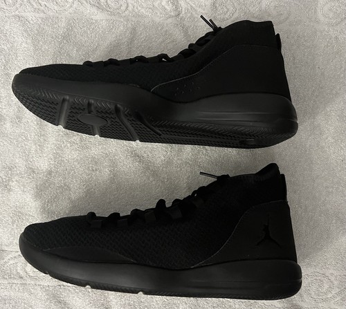 NEW Jordan Reveal 834064 020 (Triple Black) Uomo taglia 11