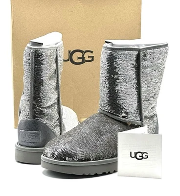 Botas UGG Clásicas Cortas Cosmos Lentejuelas Plateadas/Doradas #1103796 Talla 8 (Nuevas en Caja) Foto 1 de 4