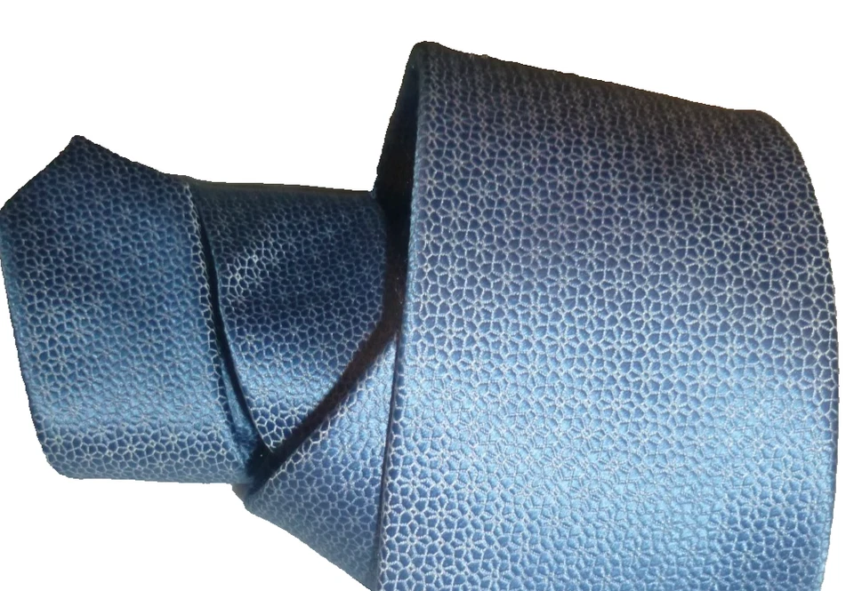 Tie Charles Tyrwhitt Silk Blue Silver Flowers Design 3.25x58” Necktie - Image 1 of 4