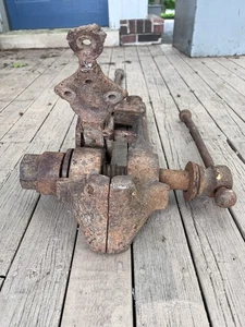 Vtv Blacksmith Forge Jaws Anvil Post Leg Vise Tool Industrial Heavy Duty Parts - Picture 1 of 9