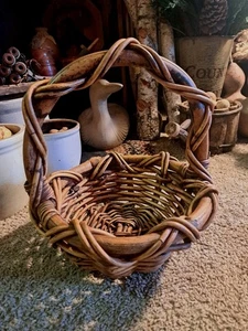 11.75"H CANE BASKET EX VINTAGE CONDITION NO BREAKAGE REFURBISHED W FIRESTARTERS - Picture 1 of 10