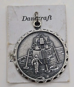 Vintage 1969 MONDLANDUNG Sterlingsilber Halskette Anhänger Neu aus altem Lagerbestand mit Karte DANECRAFT - Bild 1 von 7