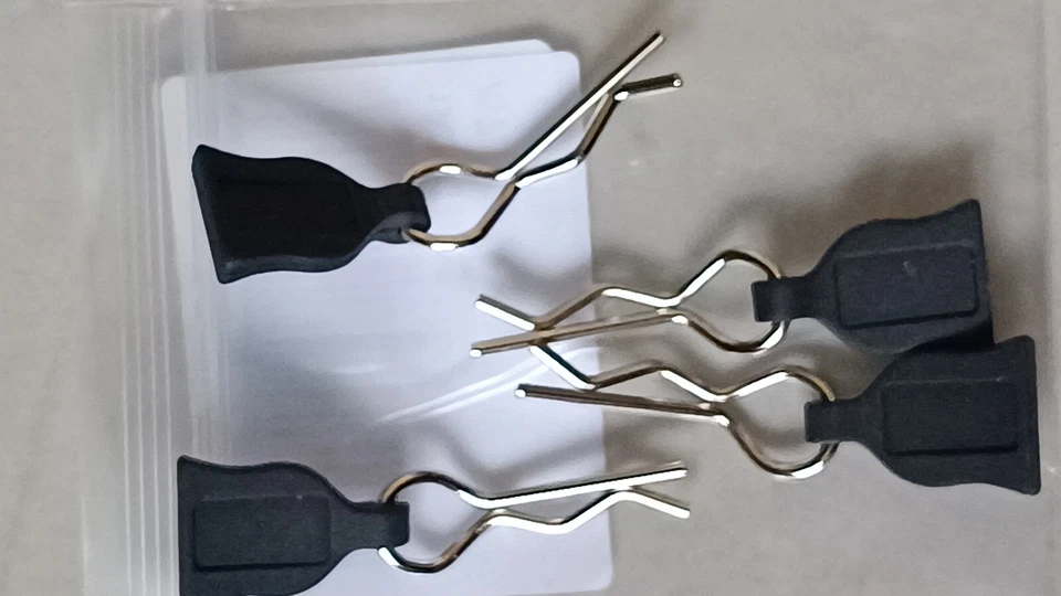 Lot de 4 Clips de Carrosserie RC 23mm pour KYOSHO TRAXXAS HPI - Photo 1/2