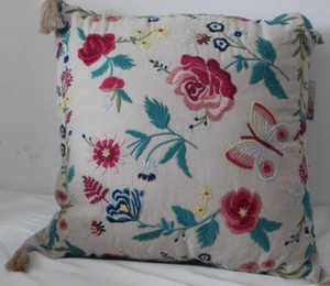 NWT Johnny Was Biya JWLA 3J Workshop Arla Linen Embroidered Tassel Pillow - Picture 1 of 8