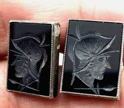 Gemelos antiguos de plata de ley intaglio hematita conquistador Foto 1 de 4