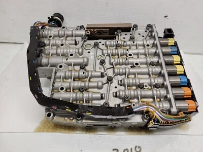 Корпус трансмиссионного клапана 2010 Audi A5 с соленоидами 2,0 л - Изображение 1 из 4