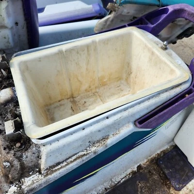 Yamaha Wave Venture 700 760 1100 1995-1998 cubo de almacenamiento trasero armario con canastilla Foto 1 de 2