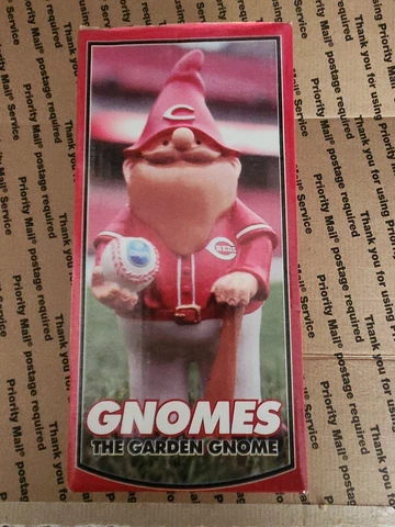 2010 SGA CINCINNATI REDS GNOMES THE GARDEN GNOME 08/14/2010 IN BOX Cover