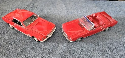 1/18 Ford Mustang 1964 Pair Coupe and Convertible Ertl Solido  - Image 1 of 4