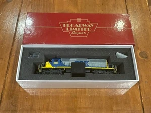 Broadway Limited 707 HO CSX Paragon™ Series Diesel EMD SD40-2 #8208 - Picture 1 of 10