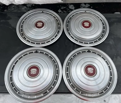 Genuine 1978 Cadillac Deville Fleetwood metal hubcaps wheel covers nice. - Image 1 of 4