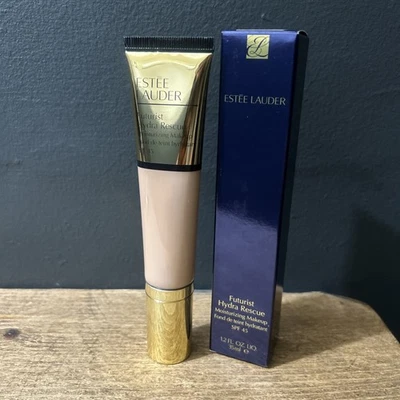 Estée Lauder Futurist Hydra Rescue SPF45 Moisturizing Foundation 3C2 Pebble 35ml - Image 1 of 4