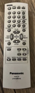 Mando a distancia Panasonic VCR EUR7723KA0 PV-V4524 PV-V4524S PV-V4525 PV-V4525S - Imagen 1 de 1