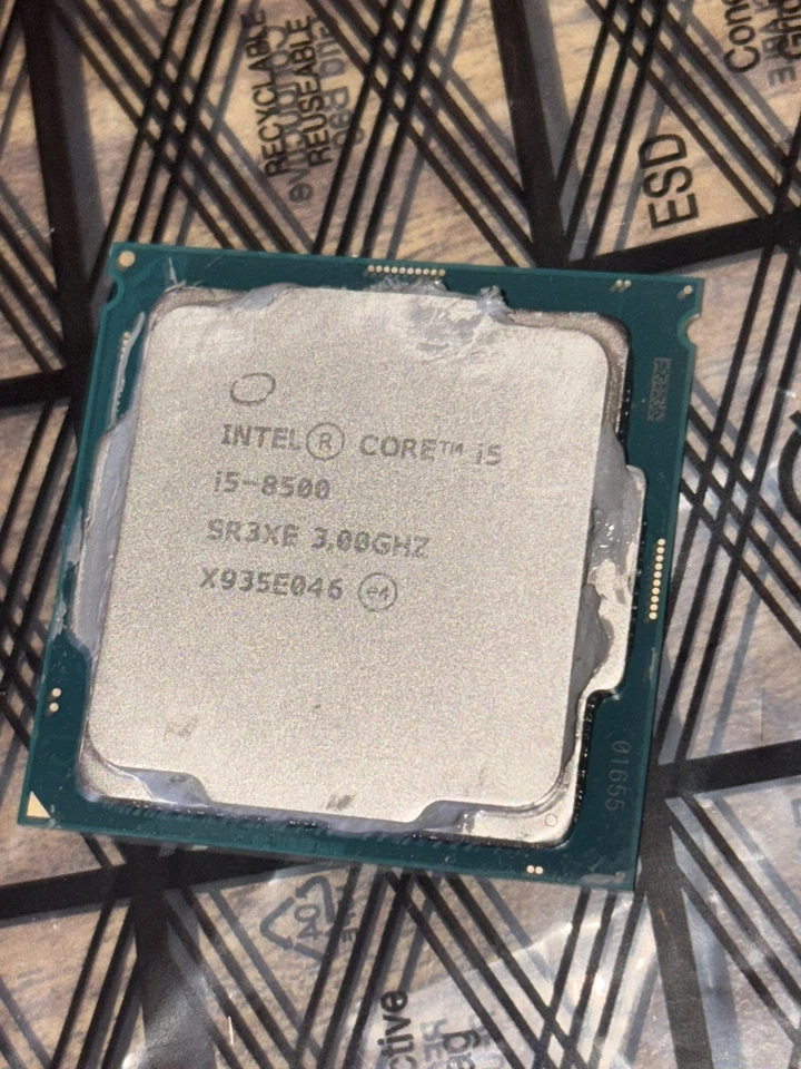 Intel Core I5-8500 SR3XE - 3.00GHz 6-Core LGA1151 Processor Desktop PC CPU - Image 1 of 1