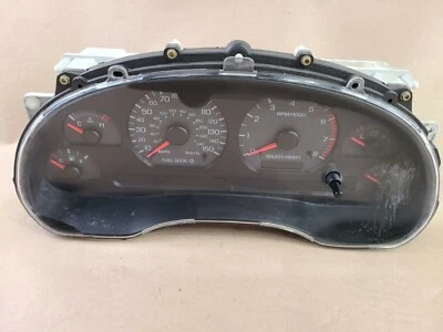 Cuadro de instrumentos Ford Mustang GT V8 1999 2000 2001 2002 2003 2004 4,6 L 150 MPH Foto 1 de 4