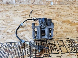 PINZA ELECTRÓNICA DE FRENO TRASERA DERECHA ACURA RDX A-SPEC 19-23 FABRICANTE DE EQUIPOS ORIGINALES CON LÍNEA DE ACEITE - Imagen 1 de 6