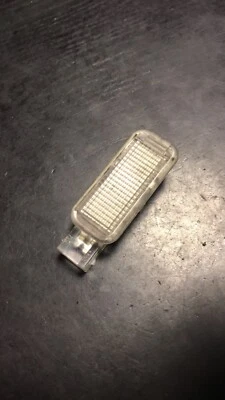 Audi A4 A6 S4 B5 8D 1999 élément lumineux intérieur 4B094741 - Photo 1/2