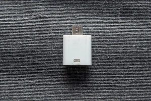 Adattatore da Lightning a Micro USB con certificazione MFi - Foto 1 di 1