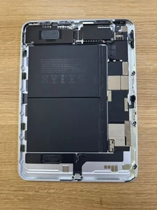 Apple iPad 10,9" (10. generacji A2696 tylko WiFi) Tylna pokrywa Obudowa Tylne etui Srebrne - Zdjęcie 1 z 6