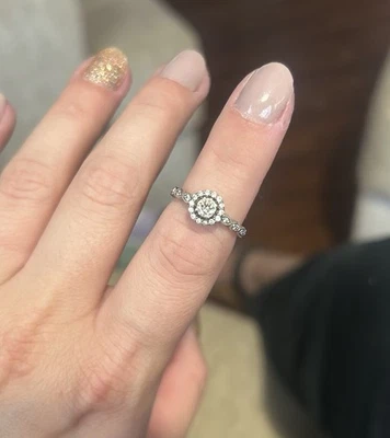 Diamond Engagement Ring 3/8 ct tw Round-cut 10k White Gold, Size 5.5 - Image 1 of 3