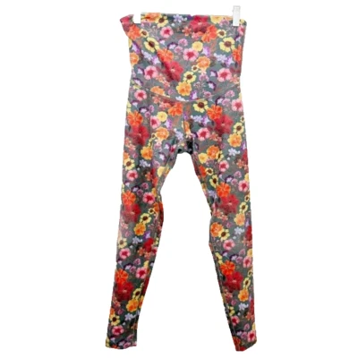 Leggings cortos suaves Beyond Yoga Beyond The Bump flores prensadas talla XS maternidad Foto 1 de 4