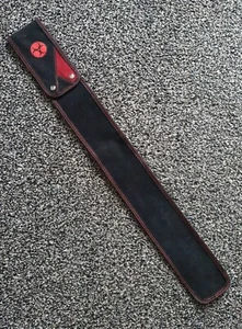 POISON Pool Snooker Cue Sleeve Centre Jointed 2-piece Cue. Black. NEW - Picture 1 of 5
