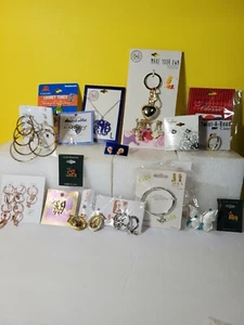 LOTE DE JOYAS NUEVAS, 27 ARTÍCULOS, KOHL'S Y MÁS - Imagen 1 de 12