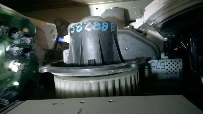 Blower Motor Thru 4/95 Fits 93-95 ISUZU RODEO 93371 - Image 1 of 1