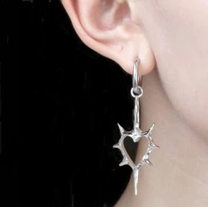 Korean Thorn Hearts With 10 Gauge Hinged Hoops for STRETCHED EARS. - Picture 1 of 14