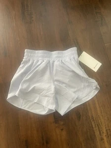 Women’s Lululemon Lavender track That MR Short size 6 - Picture 1 of 6