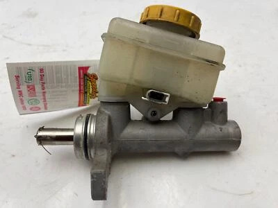 Cilindro maestro de freno Subaru Outback 2005-2009 sin VSC solo OEM 26401AG010 Foto 1 de 4