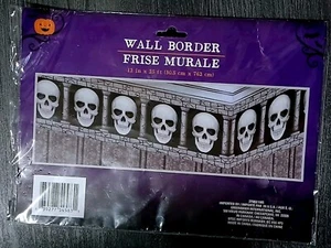 Halloween Wall Border  Skull & Pillar  12" x25 ft Frise Murale Spooky Decoration - Picture 1 of 9