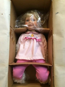 Ashton Drake Doll Lunchtime Surprise with Pooh Disney New with Box COA 747 - Picture 1 of 8