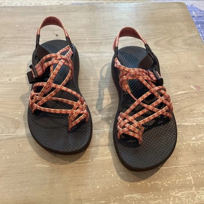 Sandálias Chaco Z2 clássicas femininas com tiras ajustáveis para caminhada ao ar livre sapatos tamanho 7 - Imagem 1 de 4